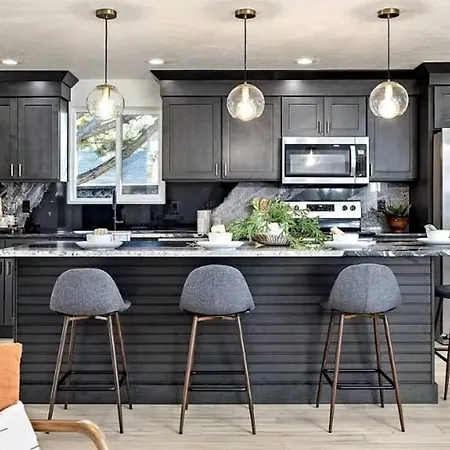 Mid Century Modern Boise-River Bungalow W/ Hot Tub Exterior foto