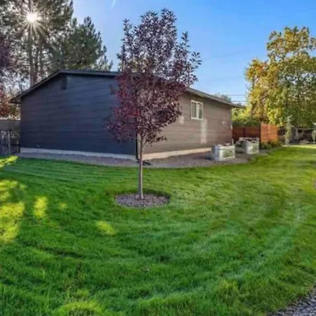 Mid Century Modern Boise-River Bungalow W/ Hot Tub Exterior foto